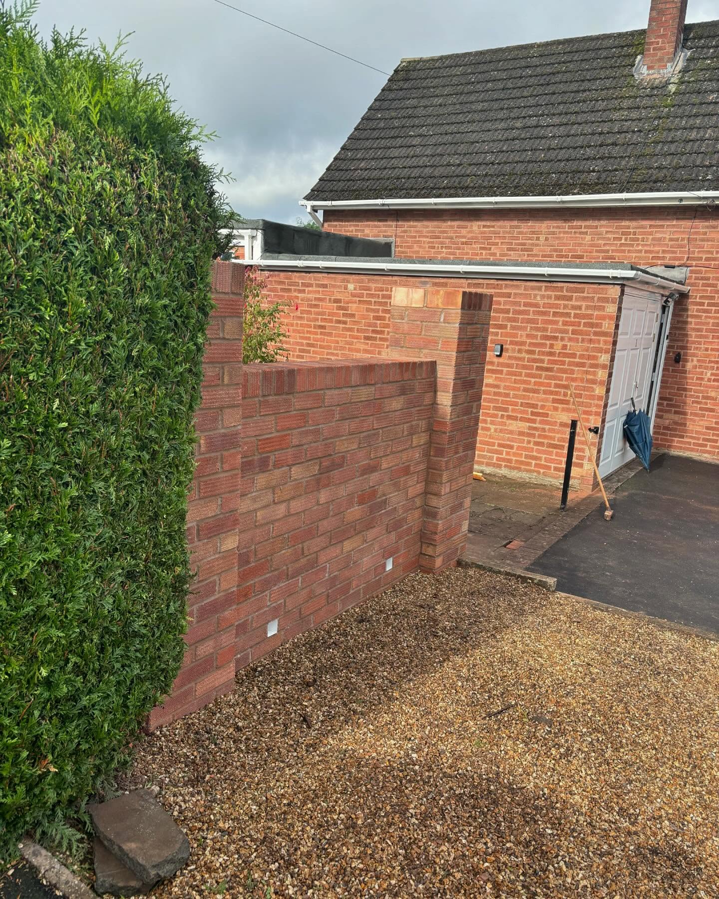 Garden wall built by JBJ Brickwork Stourbridge