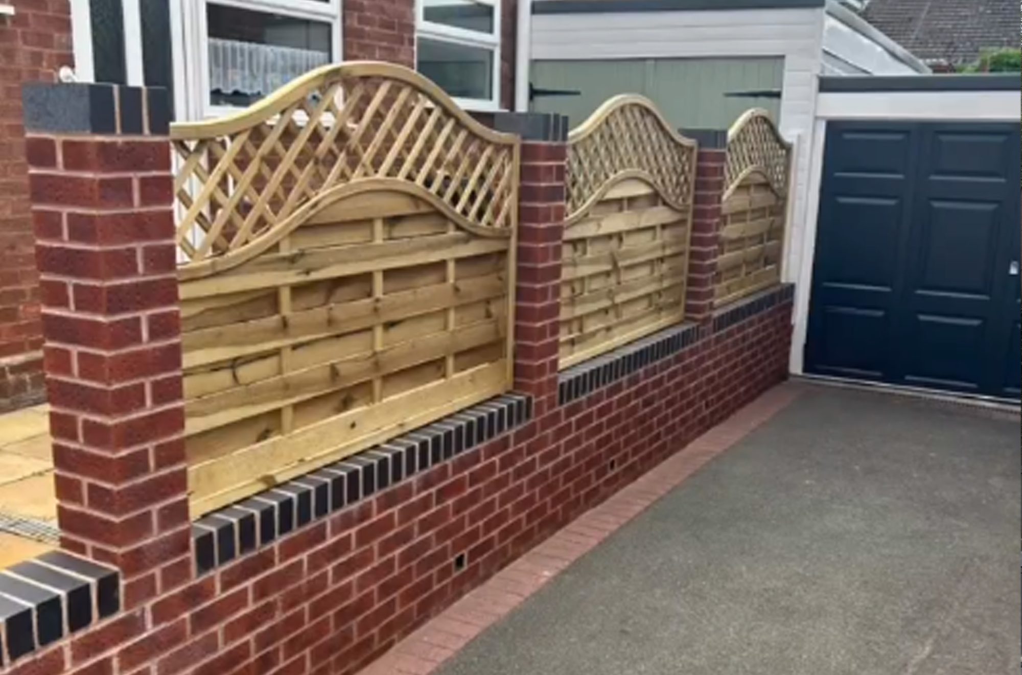 Custom garden wall built by JBJ Brickwork