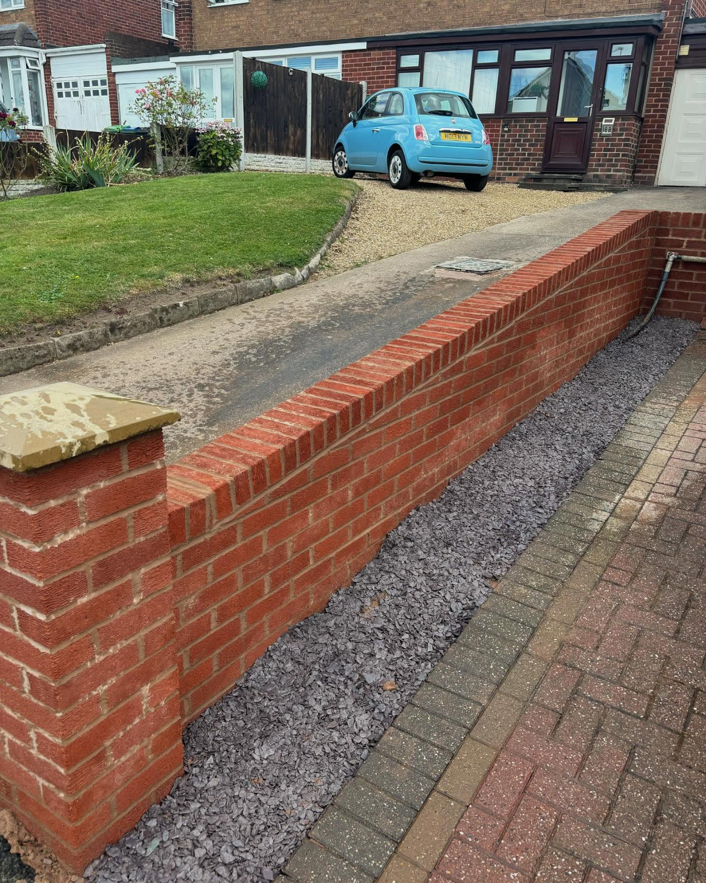 Custom garden wall built by JBJ Brickwork Stourbridge